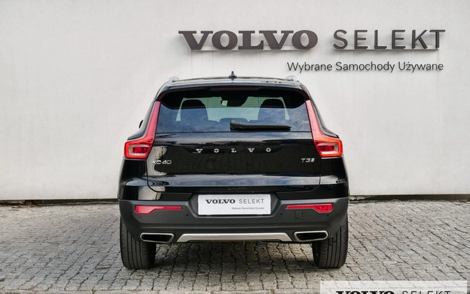 Volvo XC 40 cena 132900 przebieg: 73665, rok produkcji 2019 z Gniezno małe 781